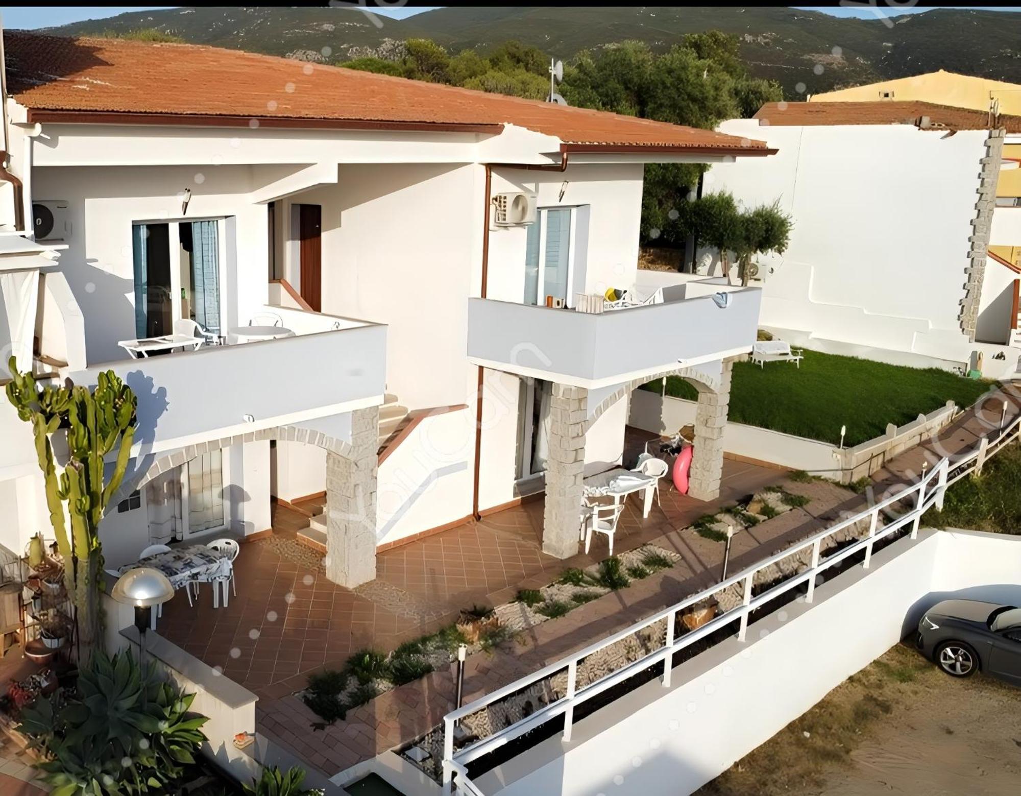Beb Con Piscina Villa Del Borgo Badesi Exterior foto